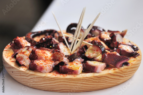 Raciones de pulpo cocido 