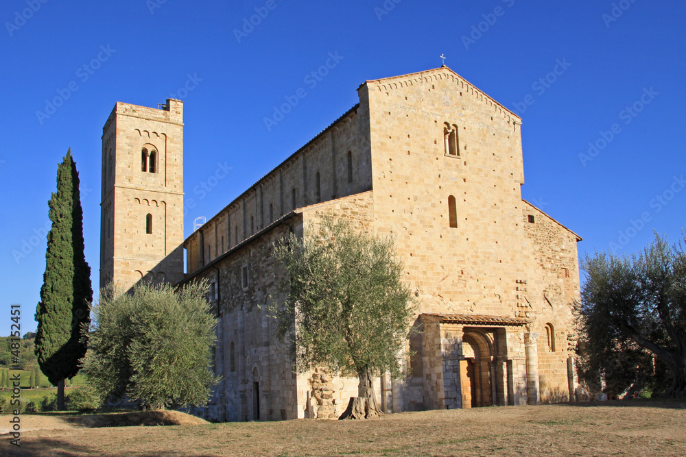 Sant'Antimo, Castelnuovo dell'Abate