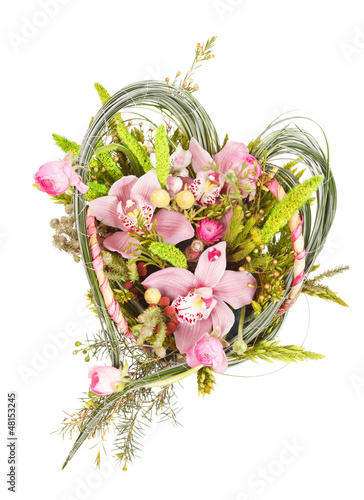 Fototapeta Naklejka Na Ścianę i Meble -  beautiful flowers in the basket