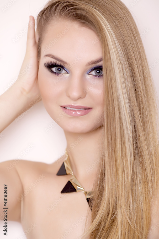 Fototapeta premium beautiful adult sensuality woman