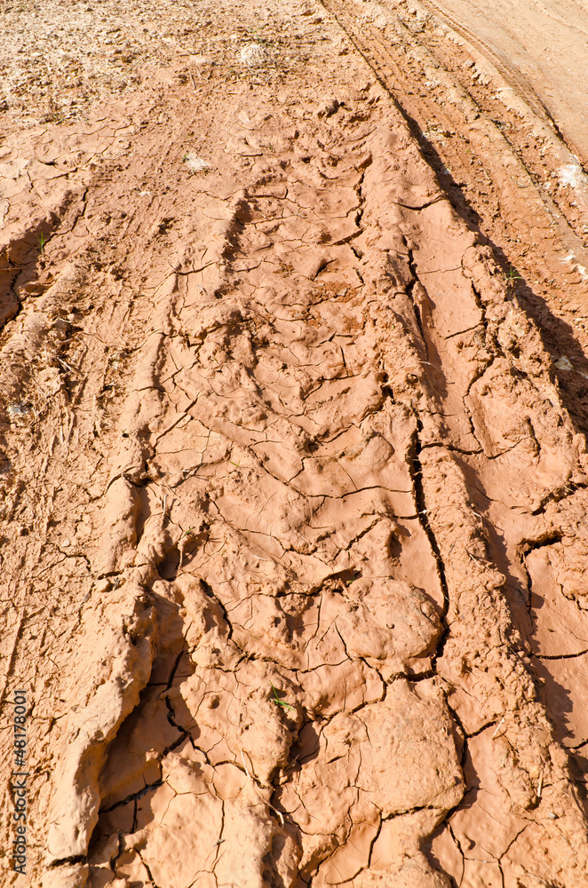 Dry track Dry track