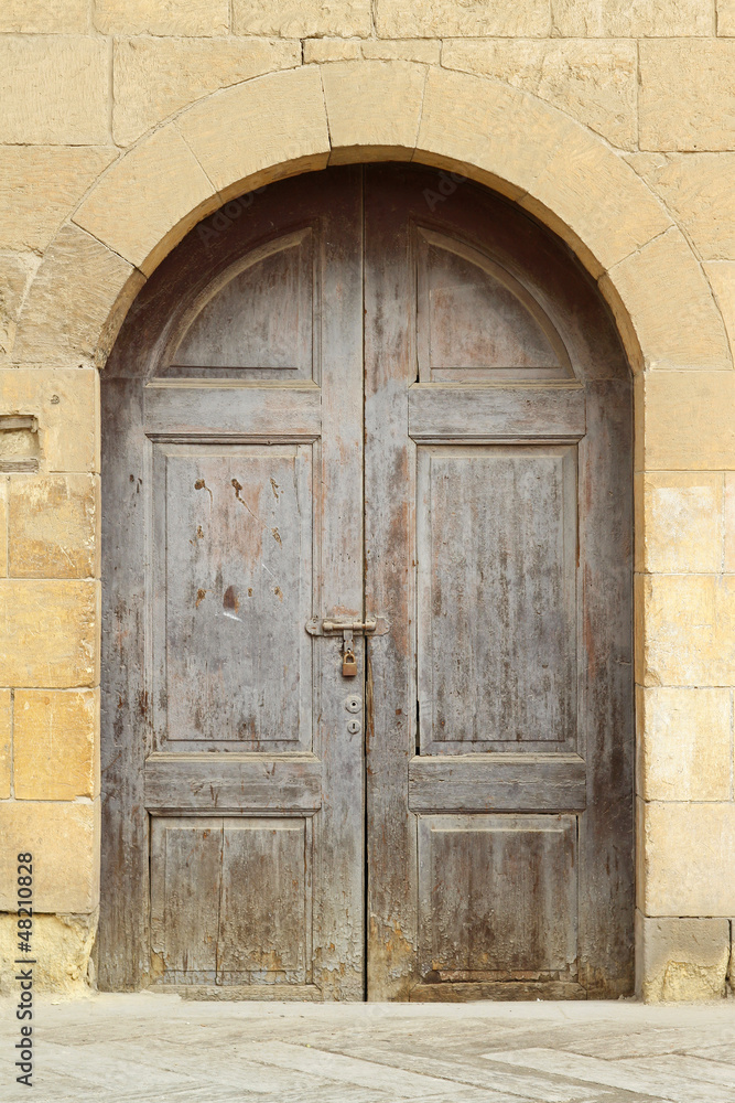 Arch door
