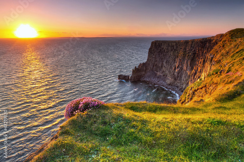 Valokuva Cliffs of Moher at sunset in Co. Clare, Ireland