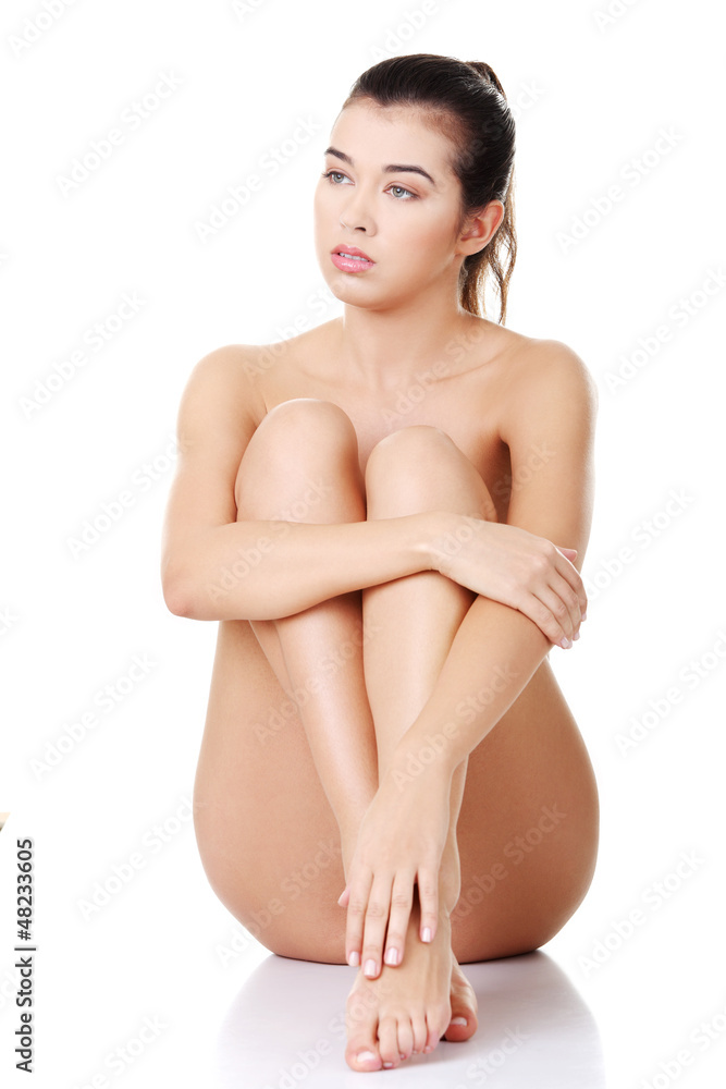 Obraz premium Sexy fit naked woman with healthy clean skin