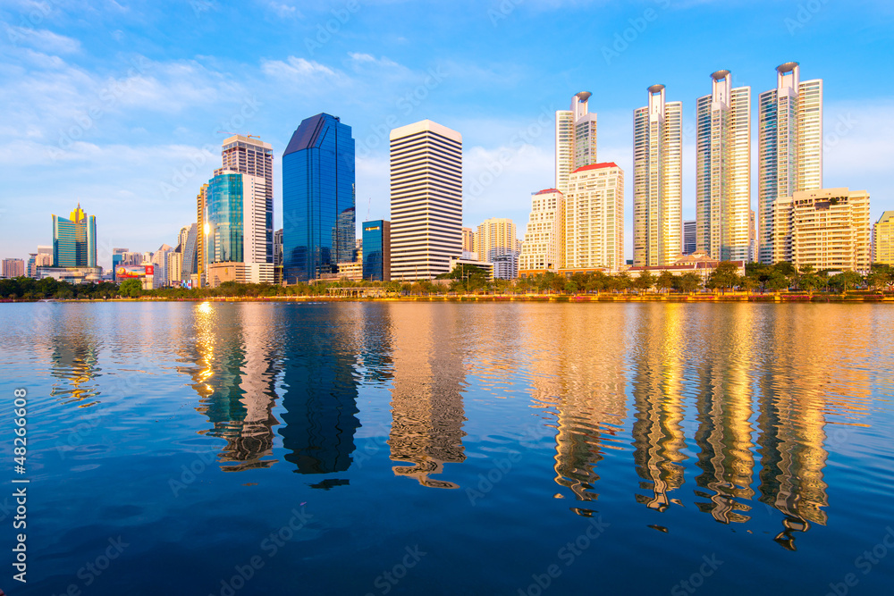 Fototapeta premium Bangkok city downtown