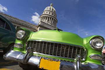 Plexiglas schilderij Cubaanse oldtimers Oldtimer voor Capitool van Cuba  © Harald Biebel