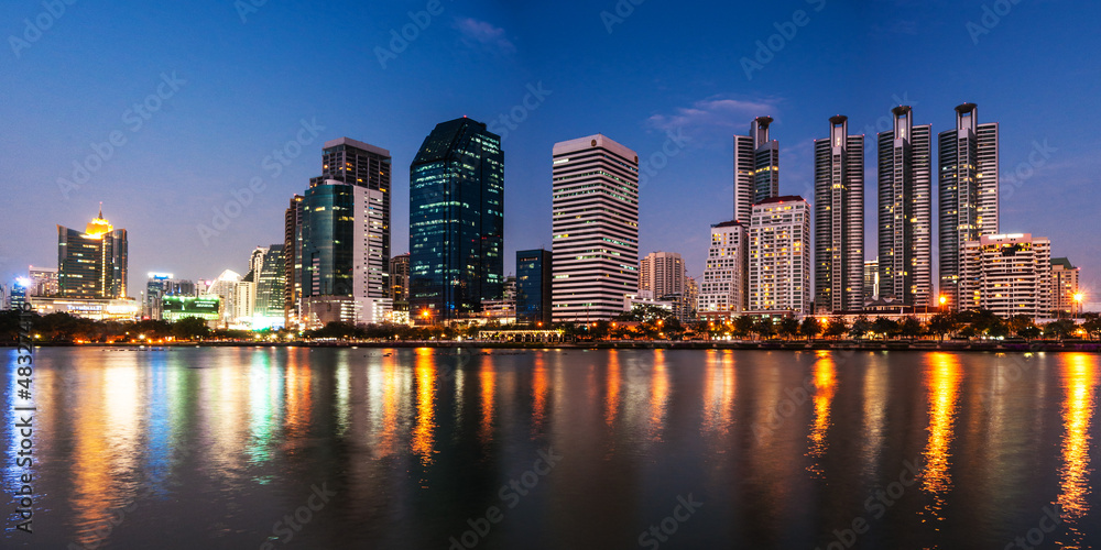 Fototapeta premium Bangkok skyline