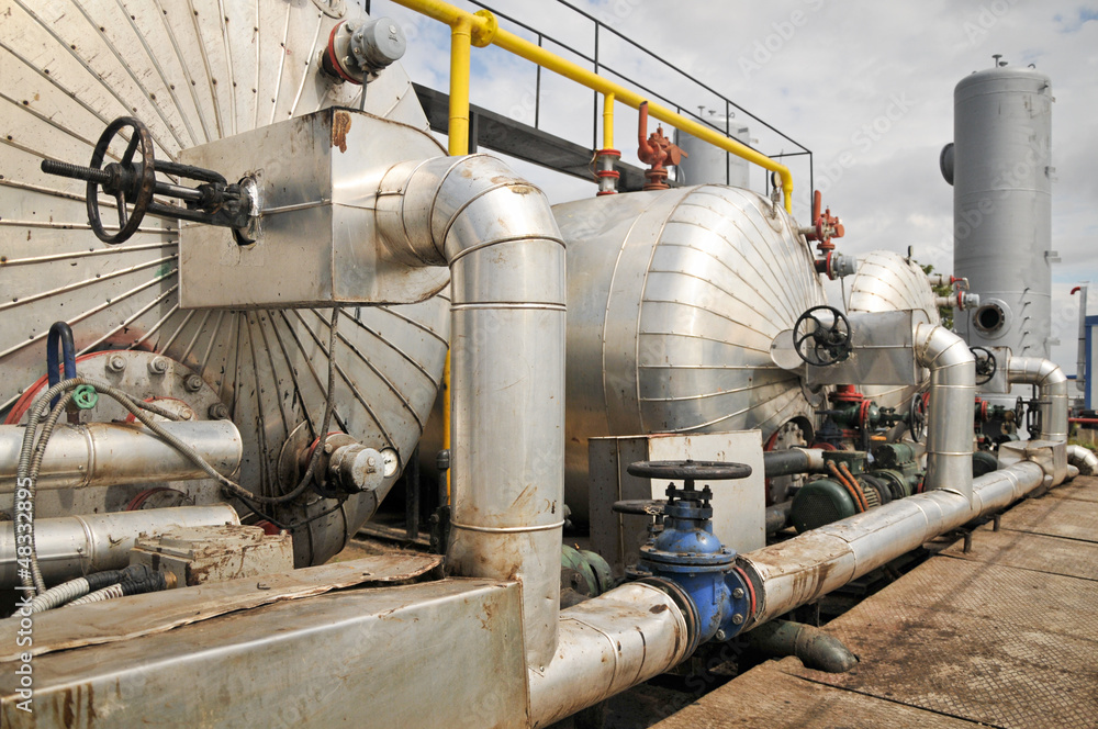Naklejka premium Gas and oil industry tanks