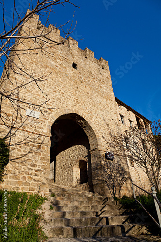 San Ginesio: Porta Offuna e le mura castellane photo