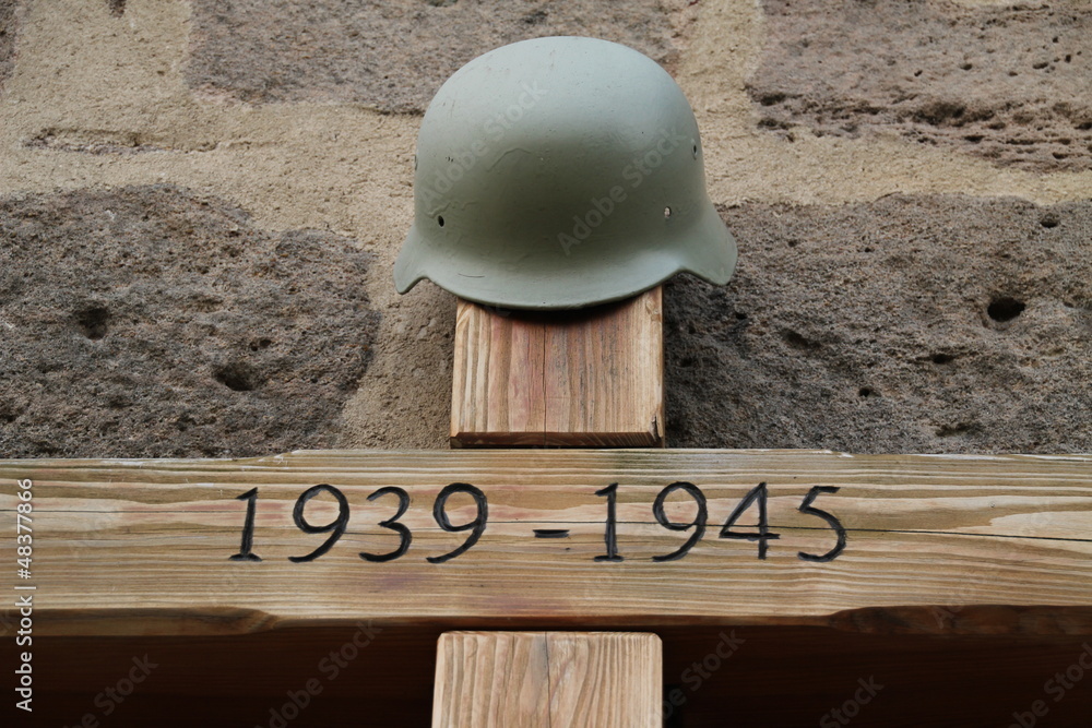Monumento A Los Soldados Caídos Durante La Segunda Guerra Mundial En Un