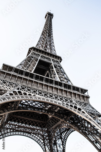The Eiffel tower,most recognizable landmarks in the world © Curioso.Photography