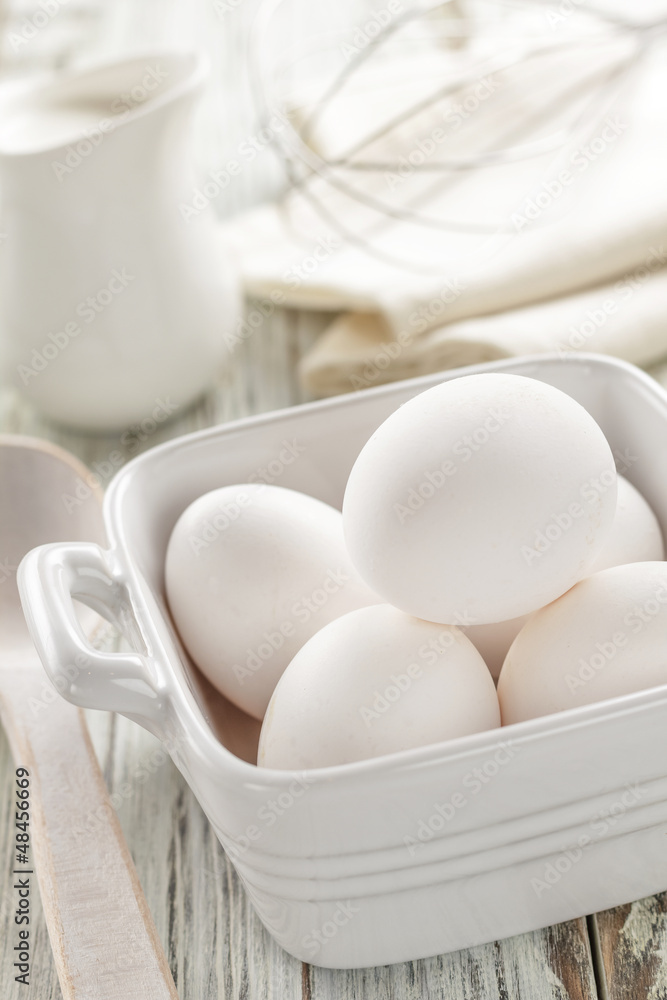 Eggs Eggs