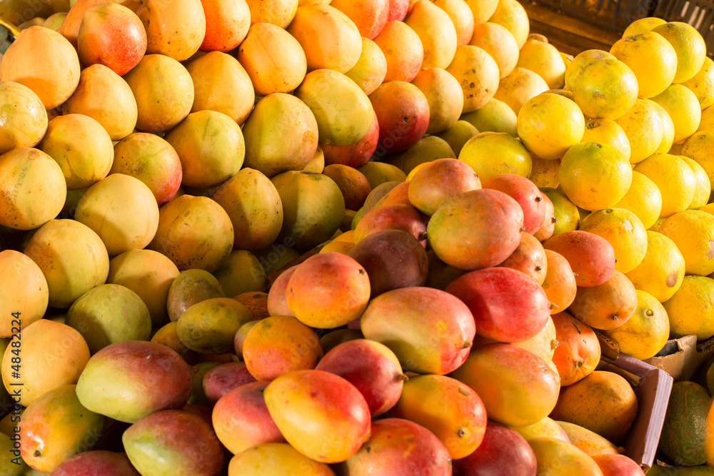 Ripe mangoes at the market