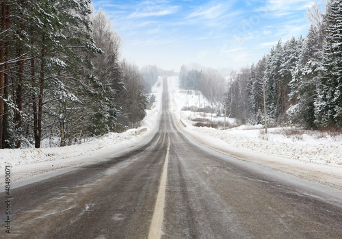 road in winter © JENOCHE