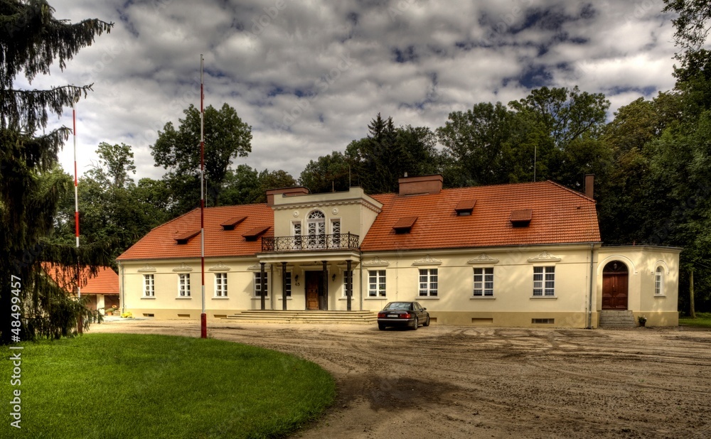 Court in Drzewce in Poland
