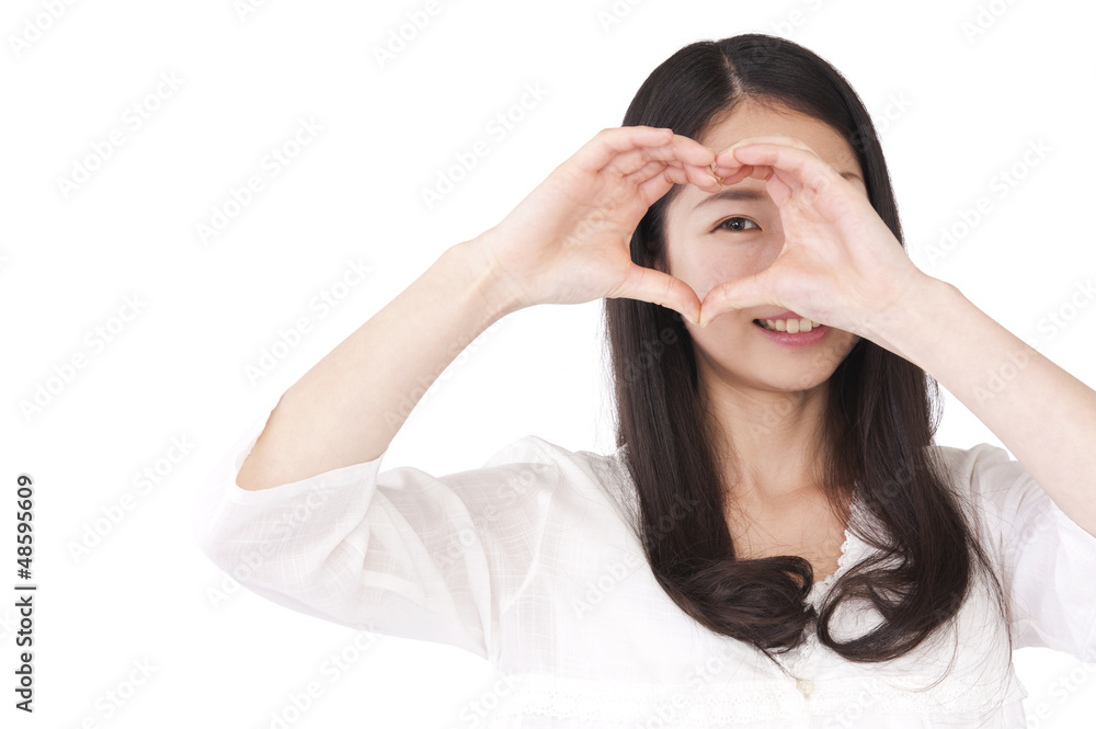 手でハートマークをつくる女性 Stock Photo Adobe Stock 手でハートマークをつくる女性 Stock Photo Adobe Stock