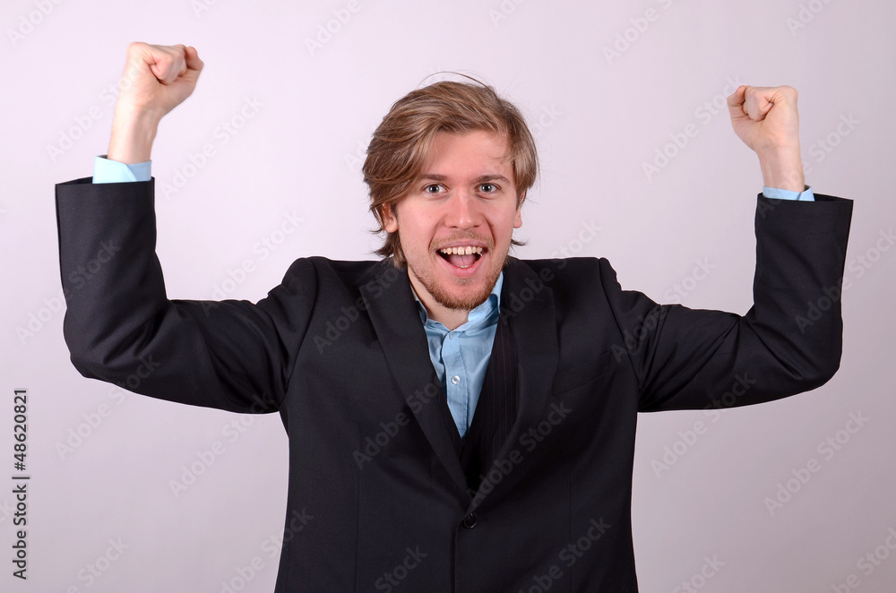 erfolgreicher junger mann erfolgreicher junger mann