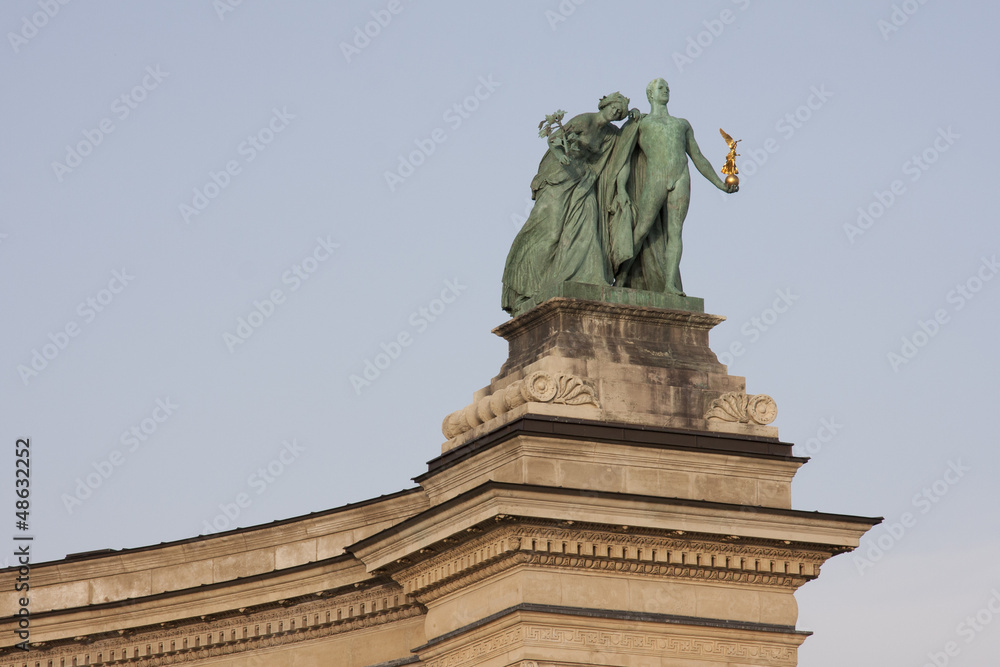 Obraz premium Budapest - Piazza degli eroi - Statua
