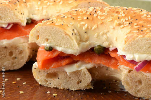 Tableau sur toile Smoked salmon on bagel