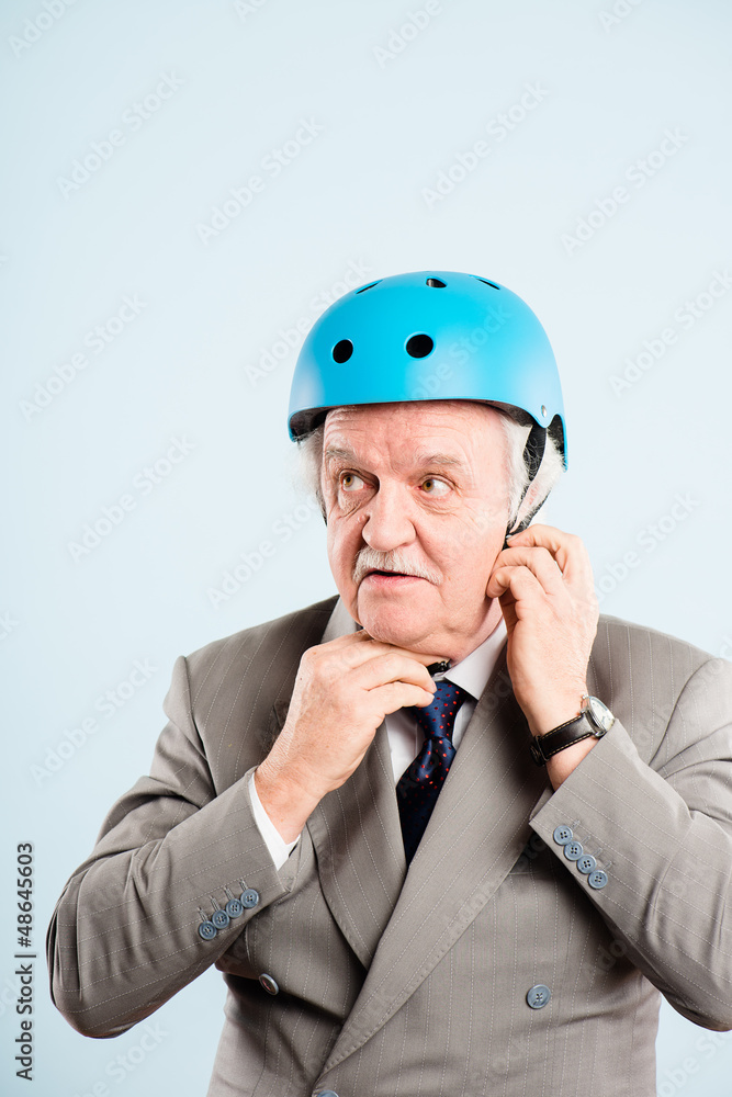 funny man wearing cycling helmet portrait real people high defin funny man wearing cycling helmet portrait real people high defin