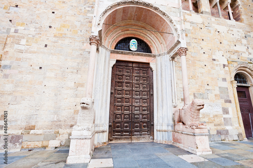 door of Parma Cathedral (Duomo)