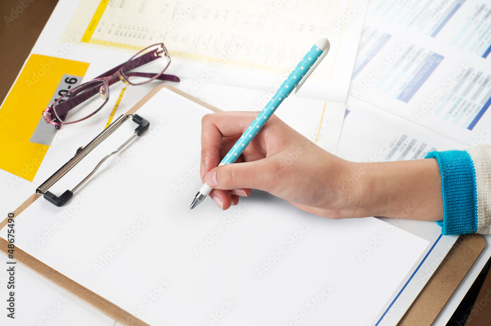 Woman to write Woman to write