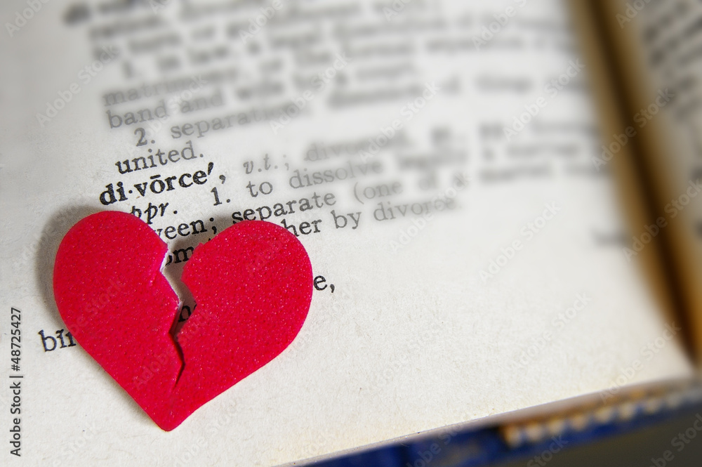 Fototapeta premium heart divorce