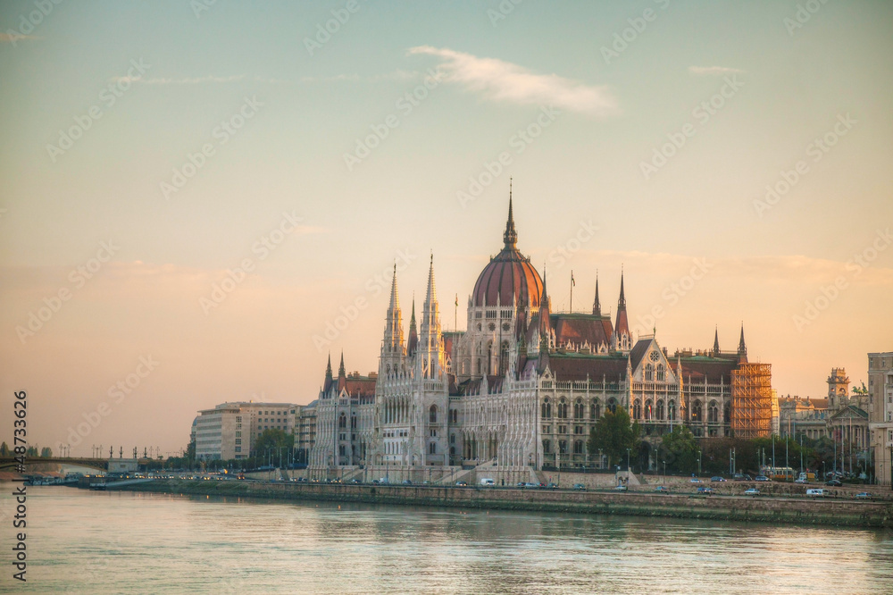 Obraz premium Hungarian Parliament building in Budapest
