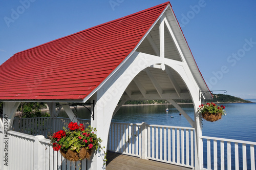 Obraz na płótnie Sea front of Tadoussac, Quebec (Canada) w salonie