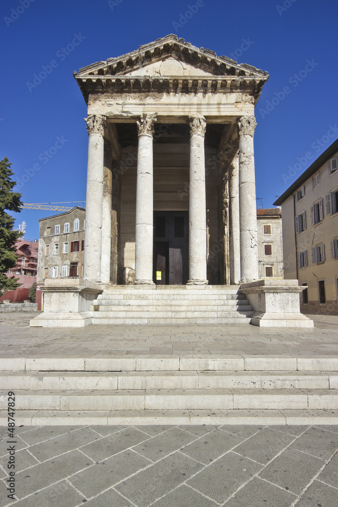 Augustus temple