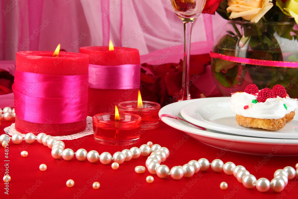 Table setting in honor of Valentine's Day Table setting in honor of Valentine's Day