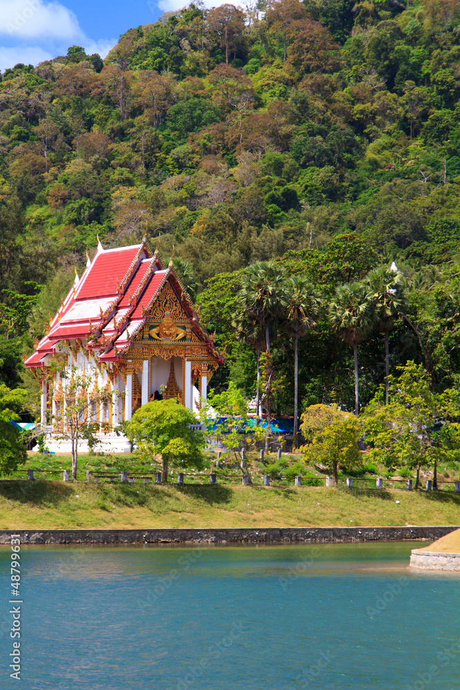 budhist temple in Phuket