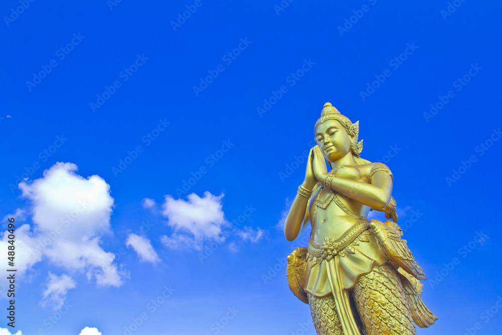 Kinnari statue