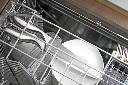 Clean Dishware