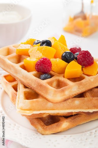 waffles with fruits