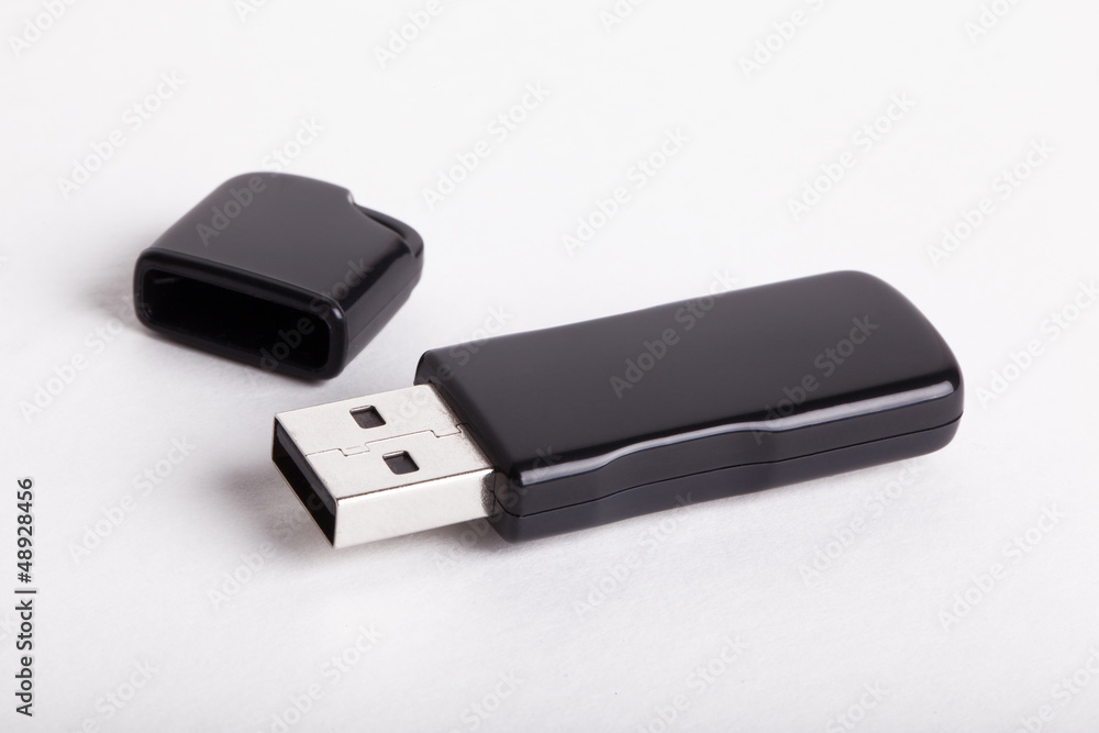 CLE USB NOIR CLE USB NOIR
