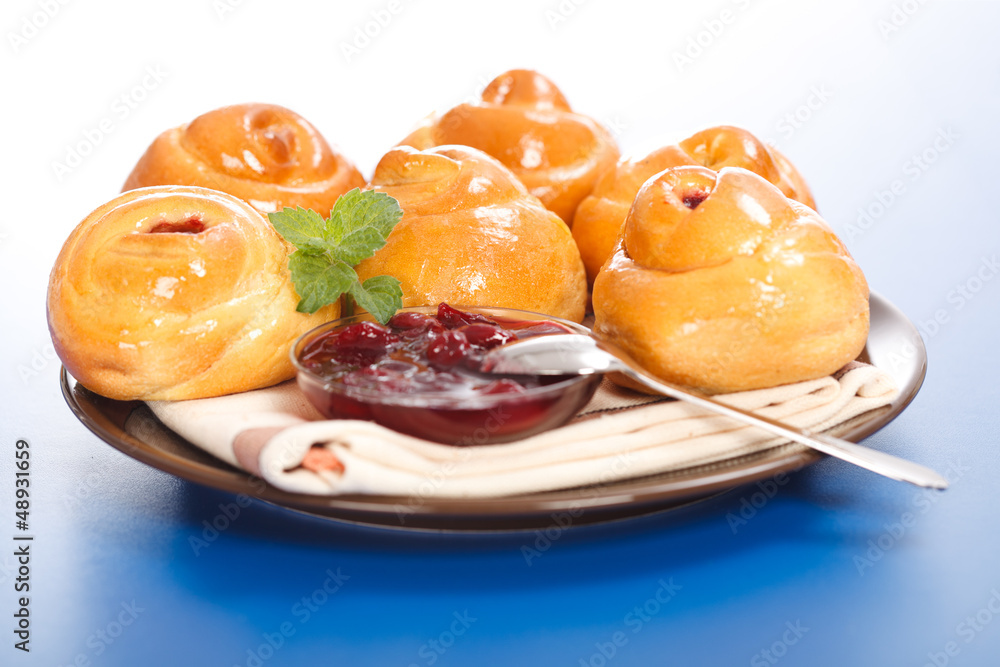 Sour cherry cakes and jam Sour cherry cakes and jam