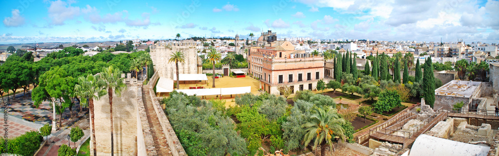 CONJUNTO MONUMENTAL DEL ALCÁZAR DE JEREZ DE LA FRONTERA. CÁDIZ. ANDALUCÍA CONJUNTO MONUMENTAL DEL ALCÁZAR DE JEREZ DE LA FRONTERA. CÁDIZ. ANDALUCÍA