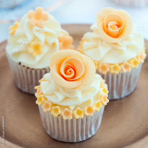 Fototapeta Wedding cupcakes