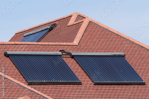 Solar hot water glass tube panel array