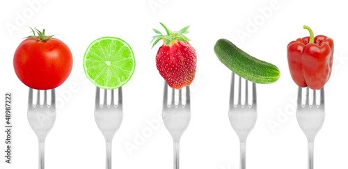 Fototapeta Naklejka Na Ścianę i Meble -  Diet concept, fruit and vegetables on forks