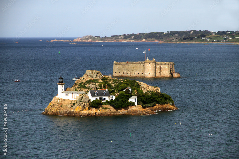 Ile de Louet et chateau taureau , Finistère , Bretagne