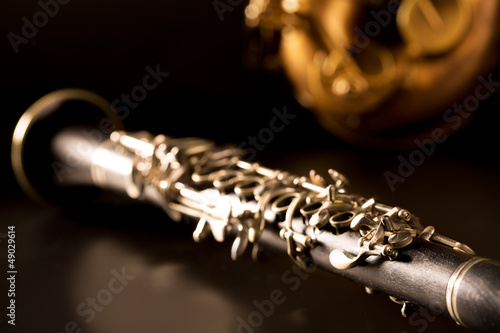 Fotografia Classic music Sax tenor saxophone and clarinet in black
