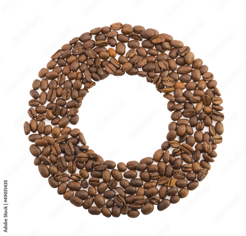 Obraz premium Circle of coffee beans for your logo.