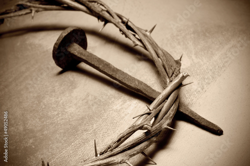 Canvas Jesus Christ crown of thorns and nail