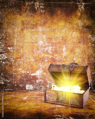 Cuadro en lienzo treasure chest with jewelry inside