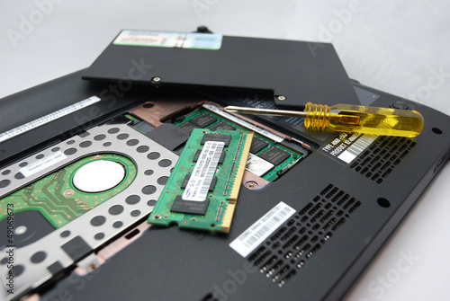 ノートパソコンの内部