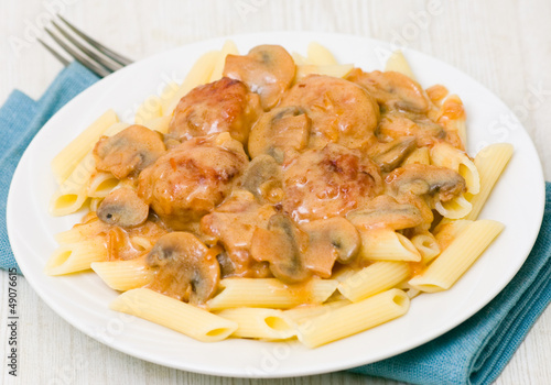 pasta penne with meatballs and mushroom sauce
