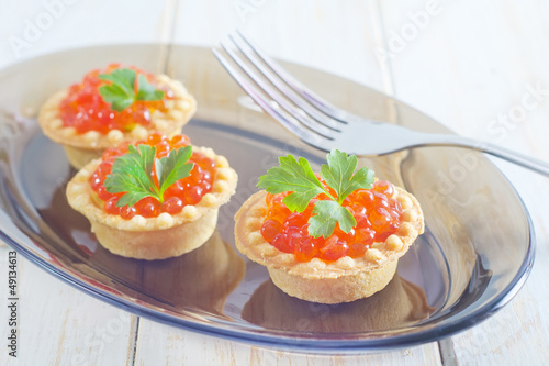 tartalets with caviar