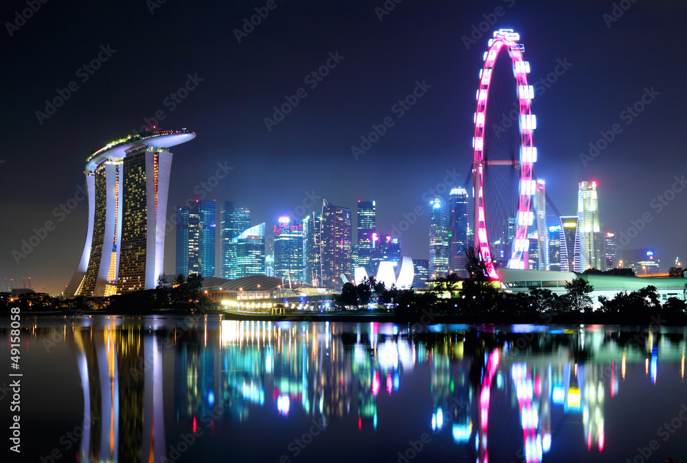 Obraz premium Singapore city skyline at night